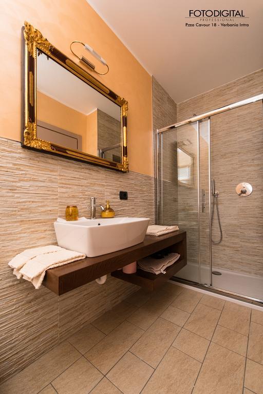 B&B Renalu Verbania Bagian luar foto