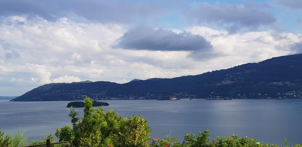 B&B Renalu Verbania Bagian luar foto
